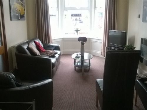 Hazelgrove Guest House Blackpool Exteriör bild