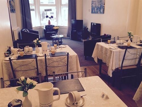 Hazelgrove Guest House Blackpool Exteriör bild